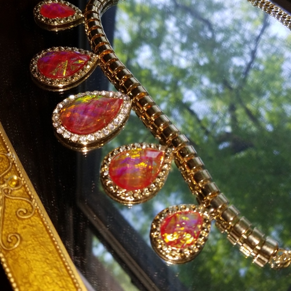 Jewelry - Picture 7 of 8